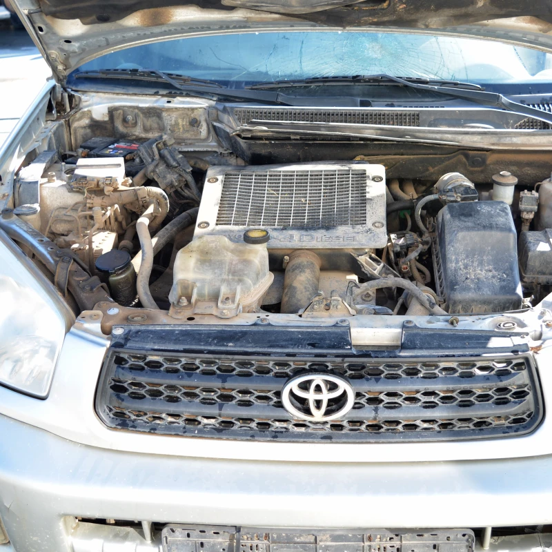 Toyota Rav4 2.0 D-4D, снимка 8 - Автомобили и джипове - 52532745