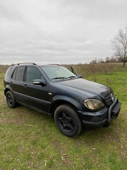 Mercedes-Benz ML 3.2 ГАЗ, снимка 4 - Автомобили и джипове - 47515783