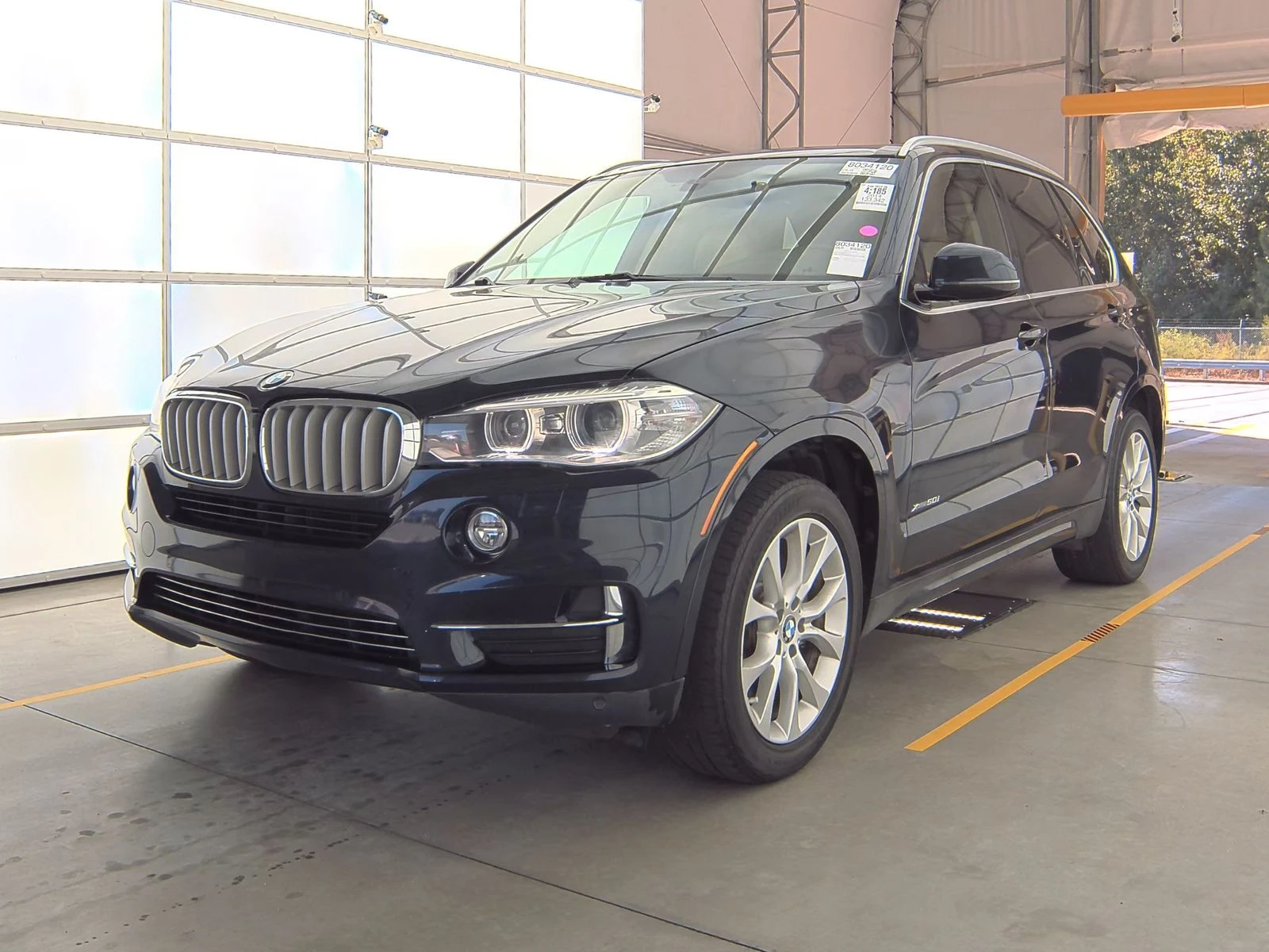 BMW X5 xDrive50i LUXURY LINE* ПОДГРЕВ* HEADUP* KEYLESS - изображение 2