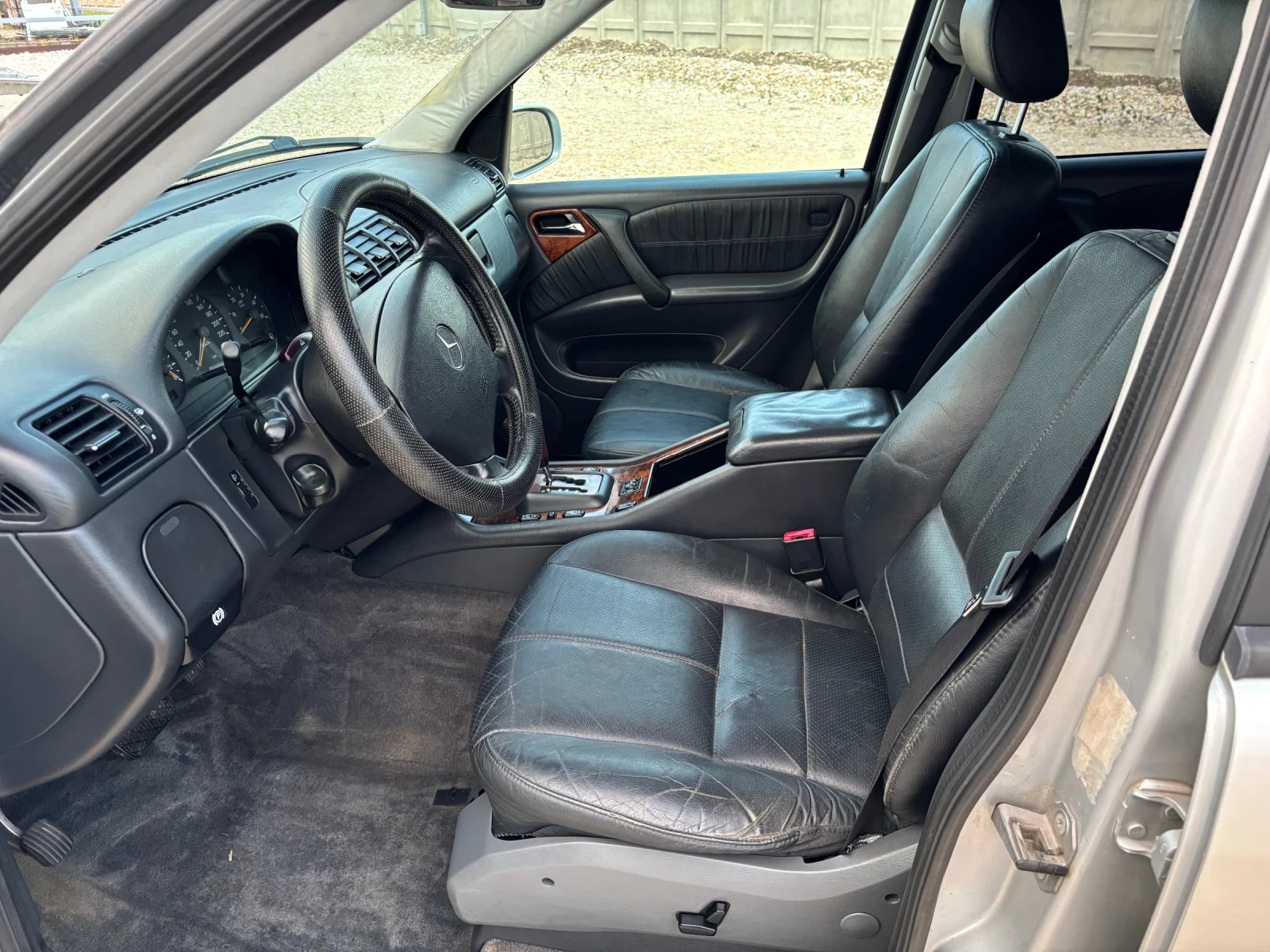 Mercedes-Benz ML 270 2.7 AUTOMAT - изображение 8