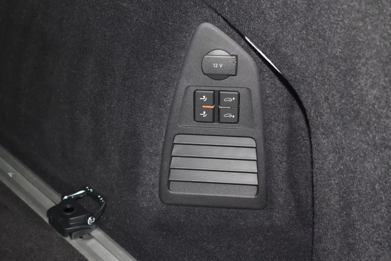 VW Touareg 3.0/TDI/4M/R-LINE/LM21/ALLRDLG/LUFT/DYNA/167D | Mobile.bg   15