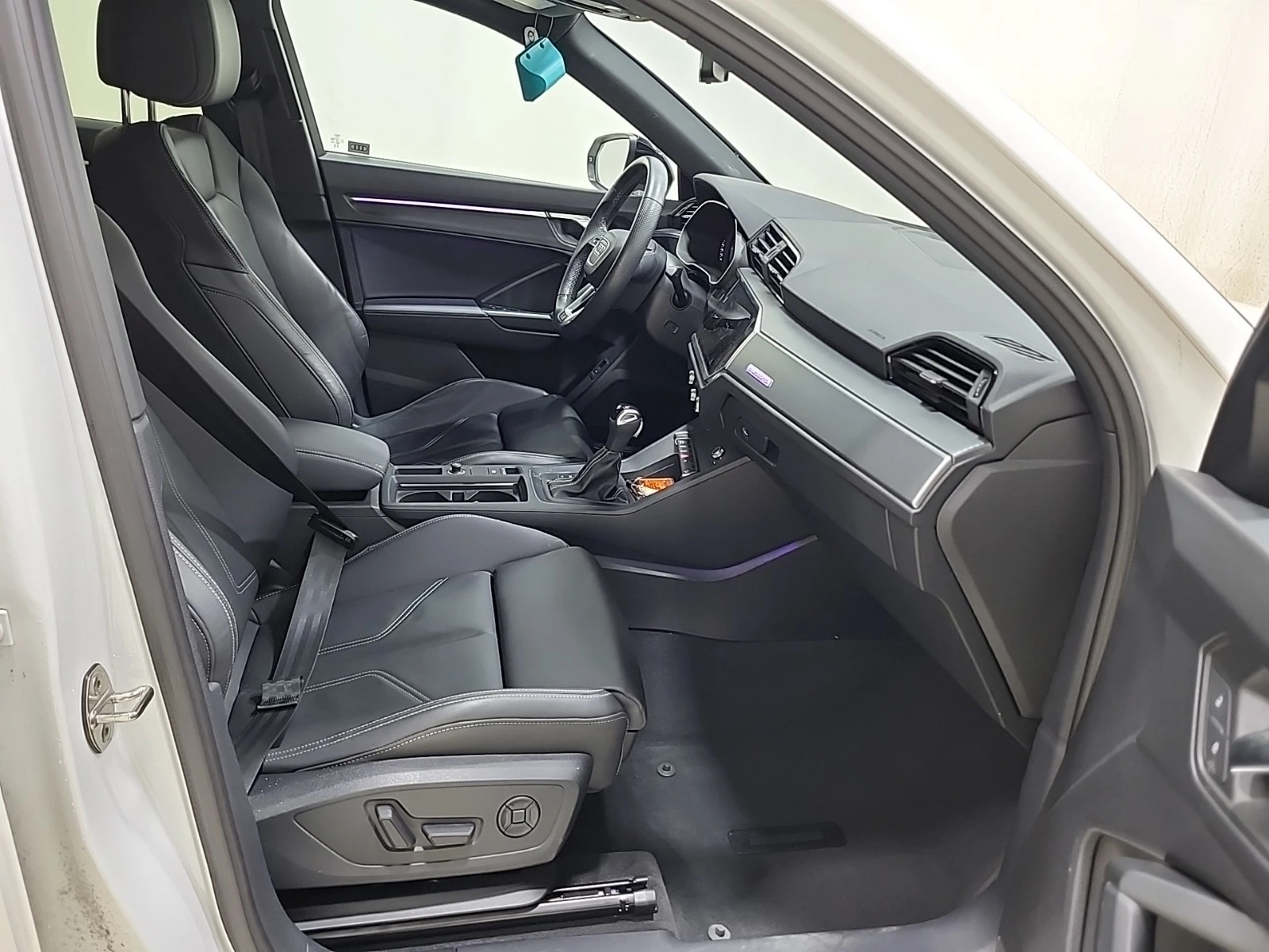 Audi Q3 PROGRESSIV * * CARFAX * *   * *  | Mobile.bg   11