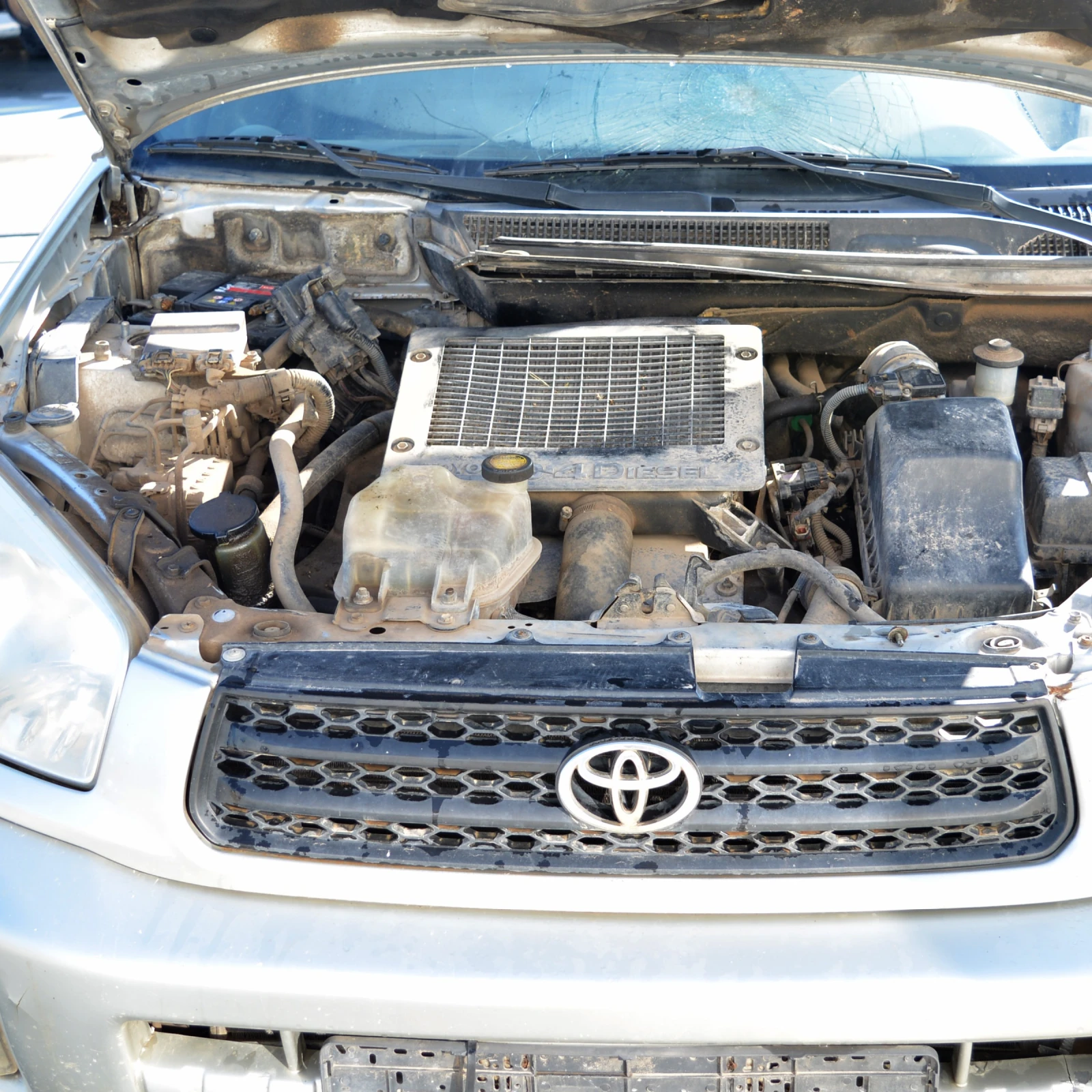 Toyota Rav4 2.0 D-4D - изображение 8