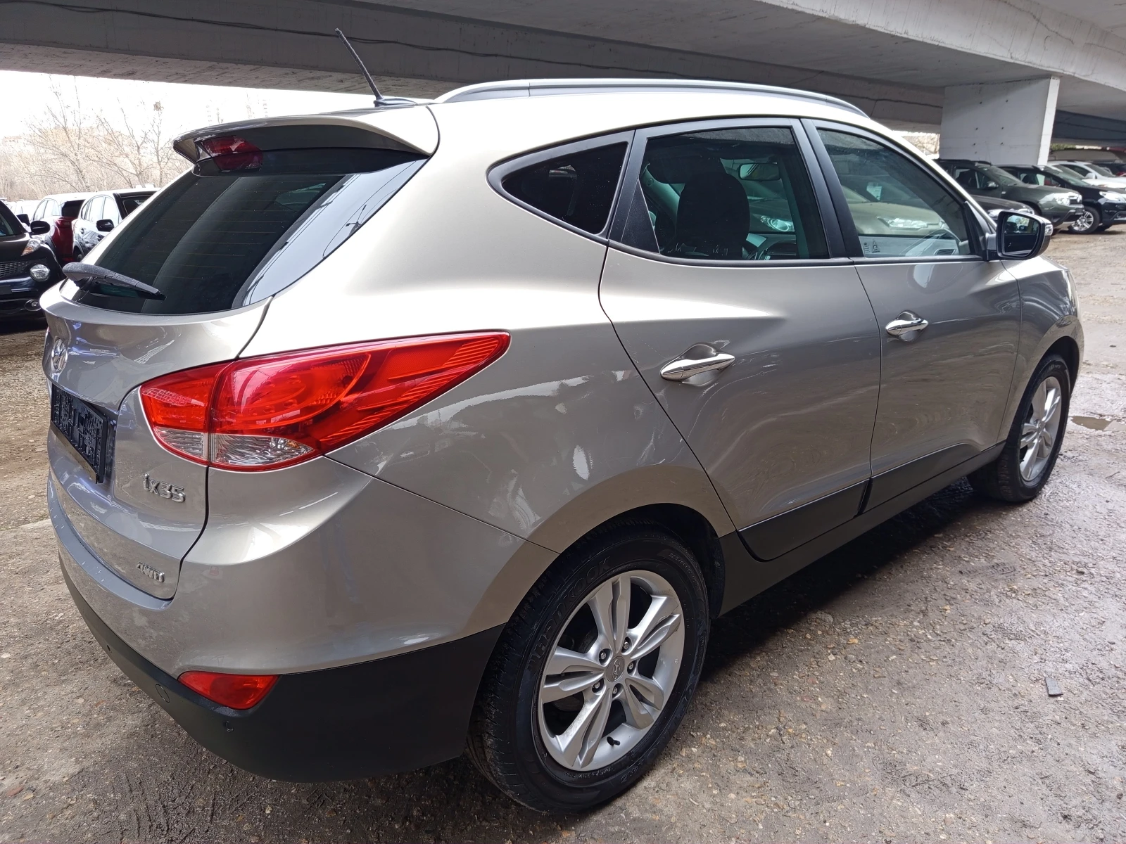 Hyundai IX35 2.0 i 4 × 4, снимка 5 - Автомобили и джипове - 54025613