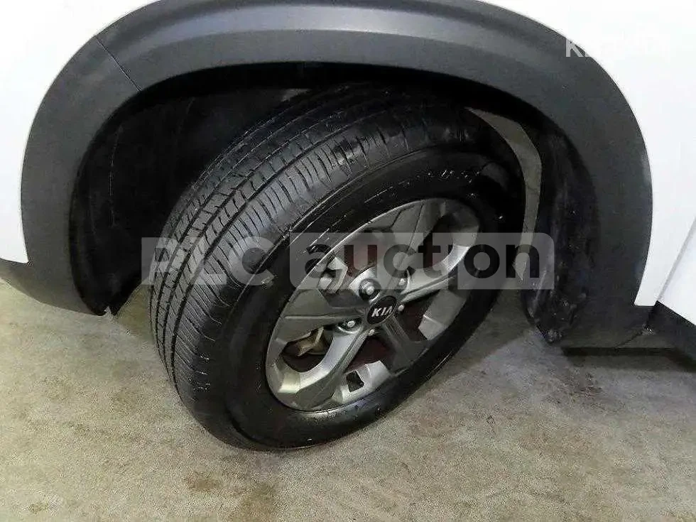 Kia Seltos, снимка 6 - Автомобили и джипове - 54205959