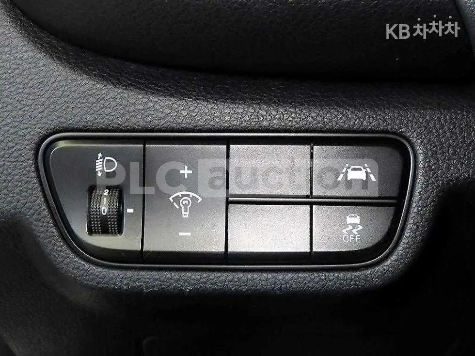 Kia Seltos, снимка 9 - Автомобили и джипове - 54205959