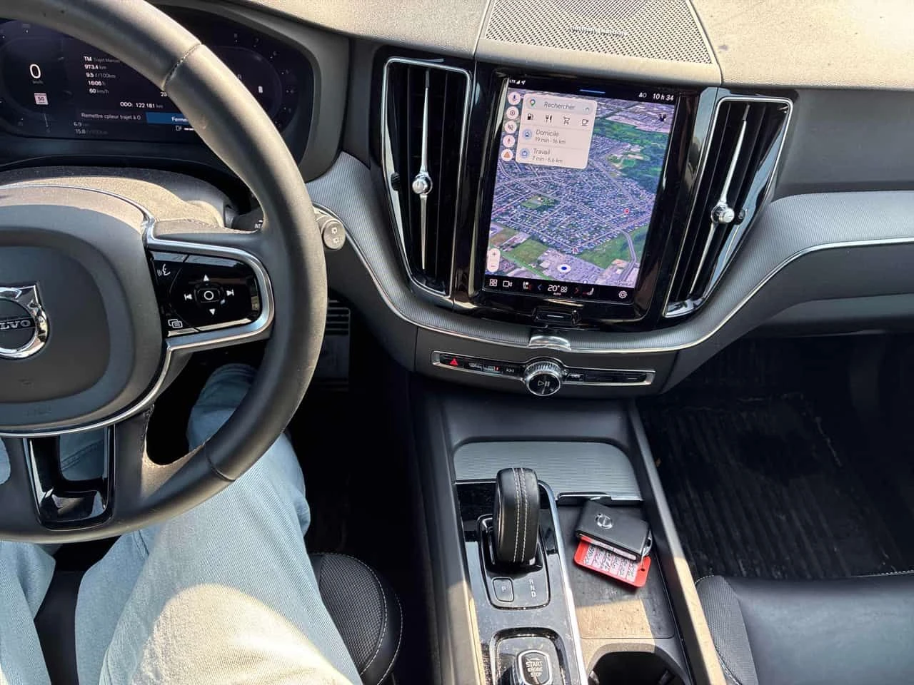 Volvo XC60 * R Design * ПОДГРЕВ * ПАМЕТ * КАМЕРА, снимка 9 - Автомобили и джипове - 54217660