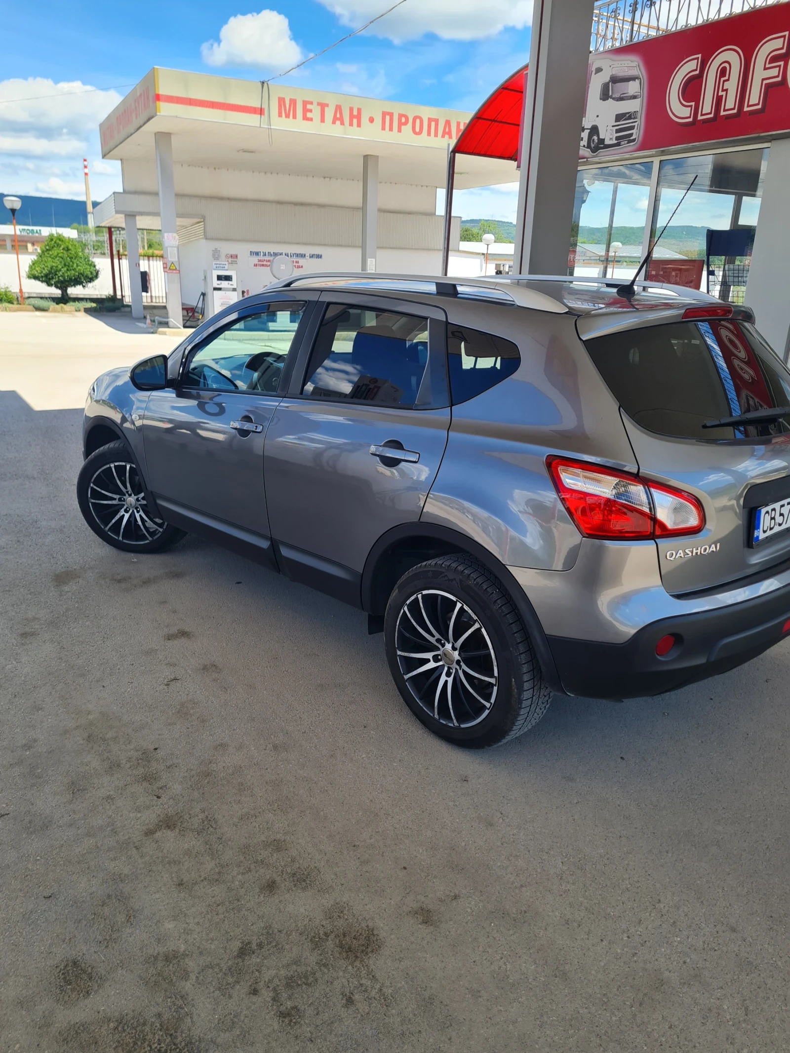 Nissan Qashqai 4х4 2.0куб.150к.с. , снимка 5 - Автомобили и джипове - 54551411