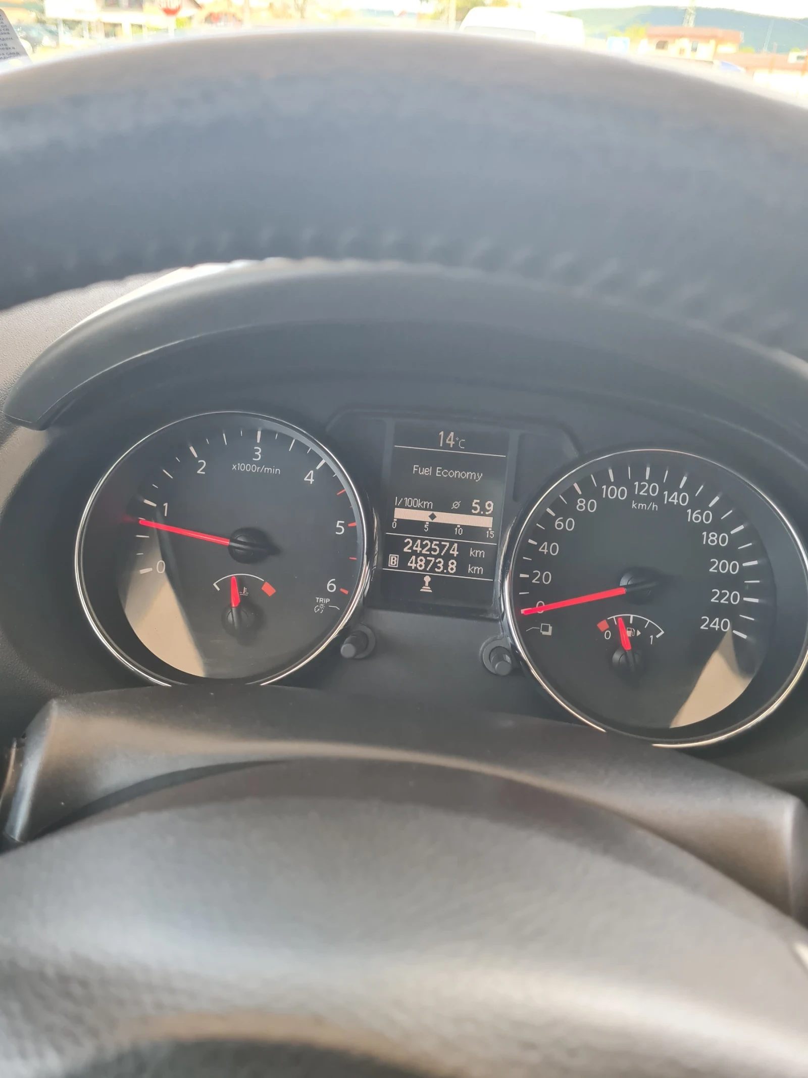 Nissan Qashqai 4х4 2.0куб.150к.с. , снимка 12 - Автомобили и джипове - 54551411