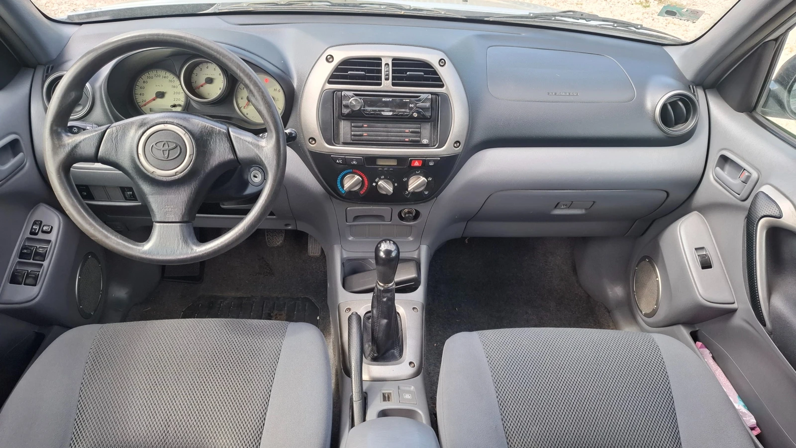 Toyota Rav4 2.0i, снимка 9 - Автомобили и джипове - 54567968
