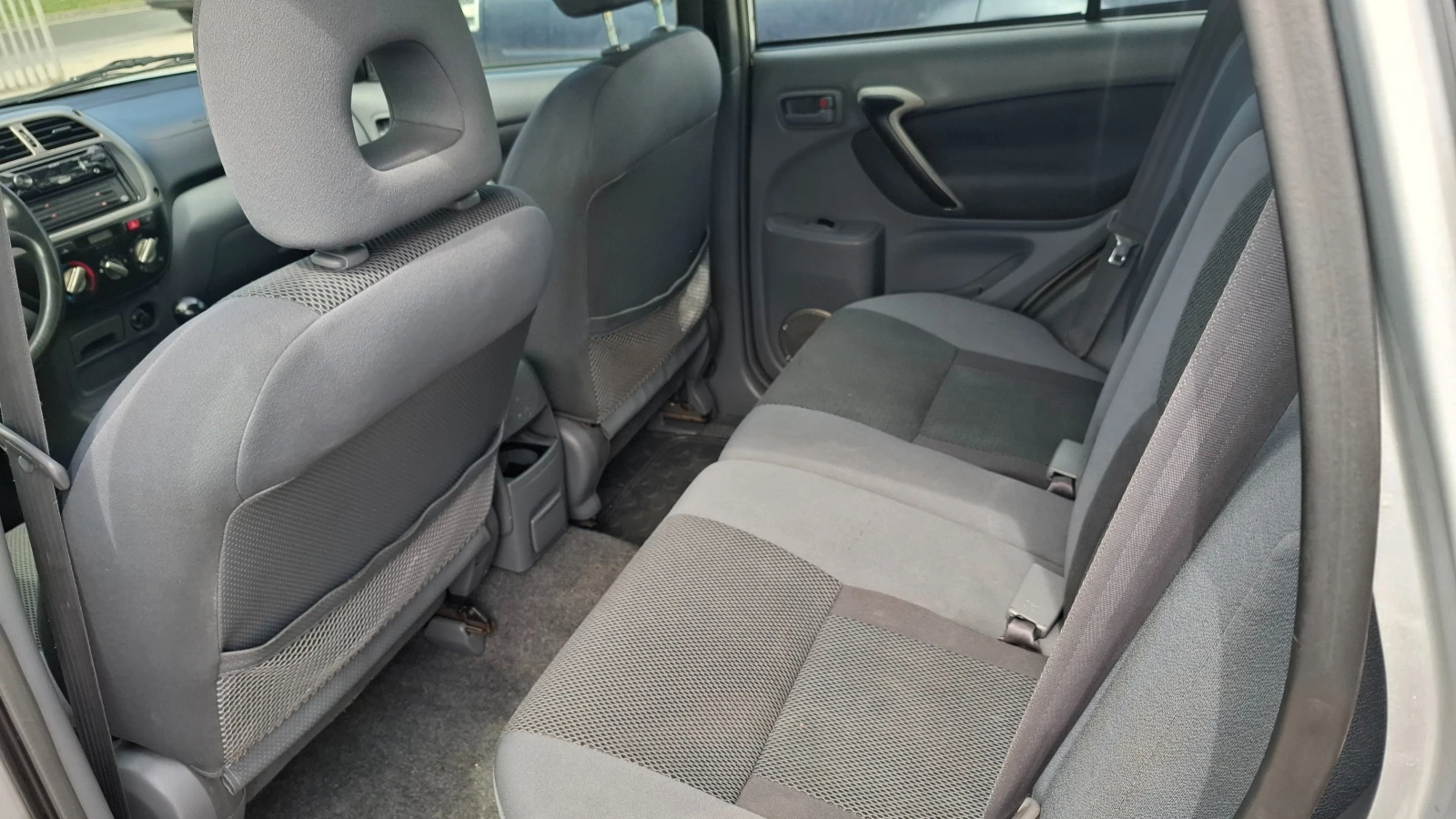 Toyota Rav4 2.0i, снимка 13 - Автомобили и джипове - 54567968