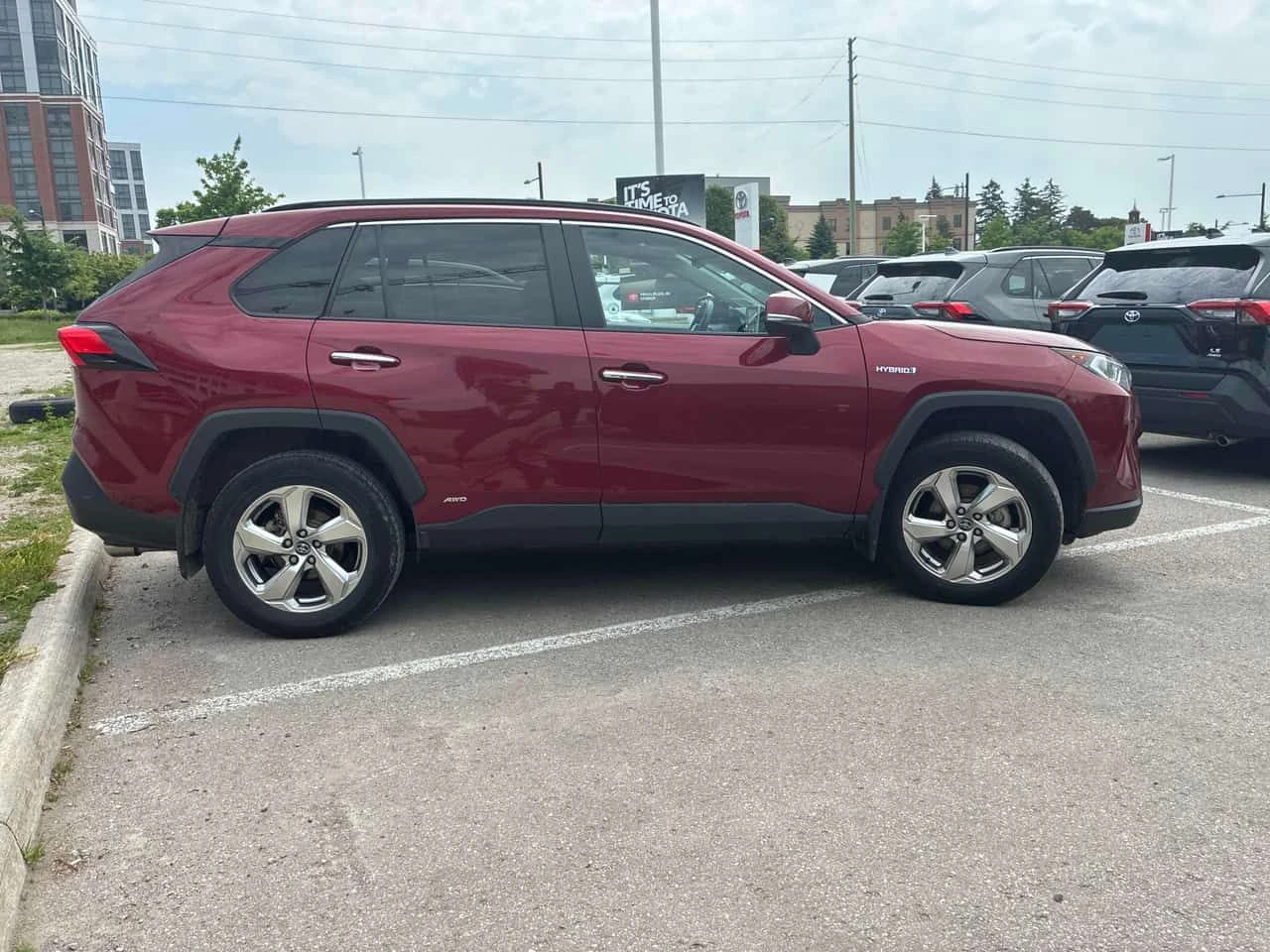 Toyota Rav4 * Hybrid Limited * CARFAX * ОТ ПРЕДСТАВИТЕЛСТВО, снимка 3 - Автомобили и джипове - 54895730