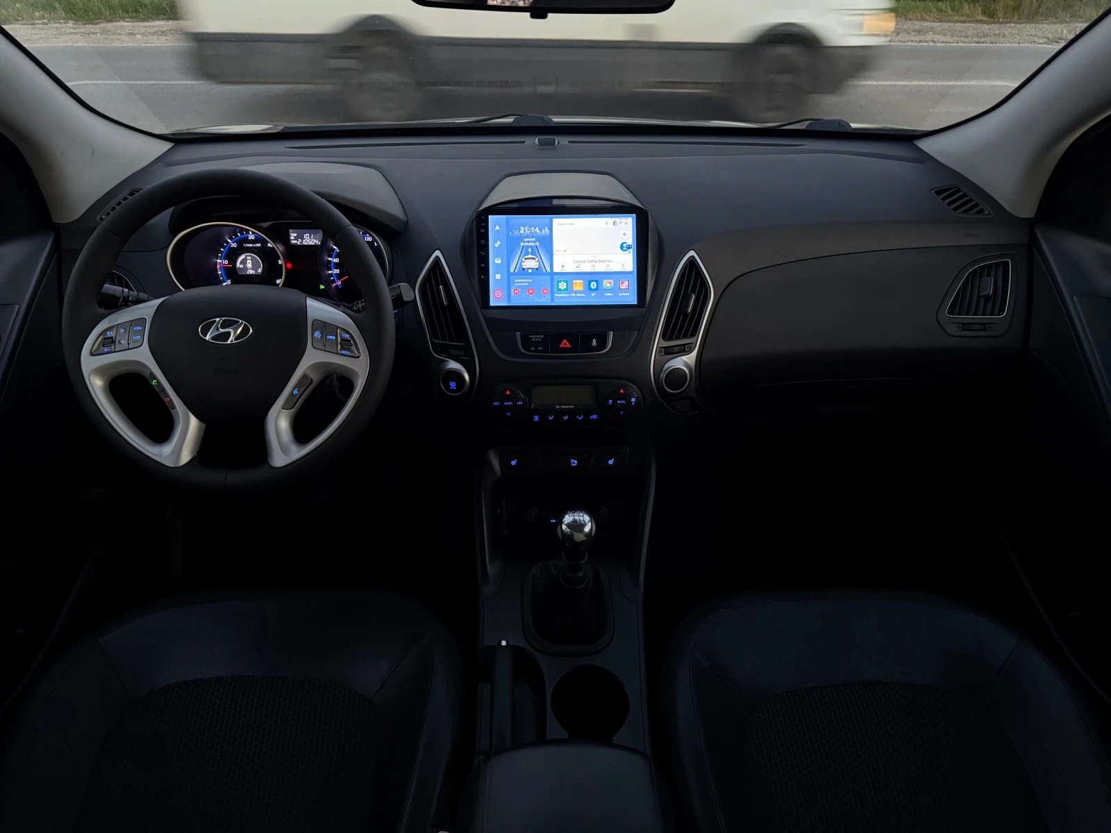 Hyundai IX35 1.7 CRDI  NAVI 4-ПОДГРЕВА, снимка 11 - Автомобили и джипове - 55052798