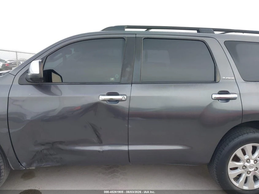 Toyota Sequoia * PLATINUM* ПАНО* KEYLESS* Camera* ПОДГРЕВ* LED* , снимка 14 - Автомобили и джипове - 55654572