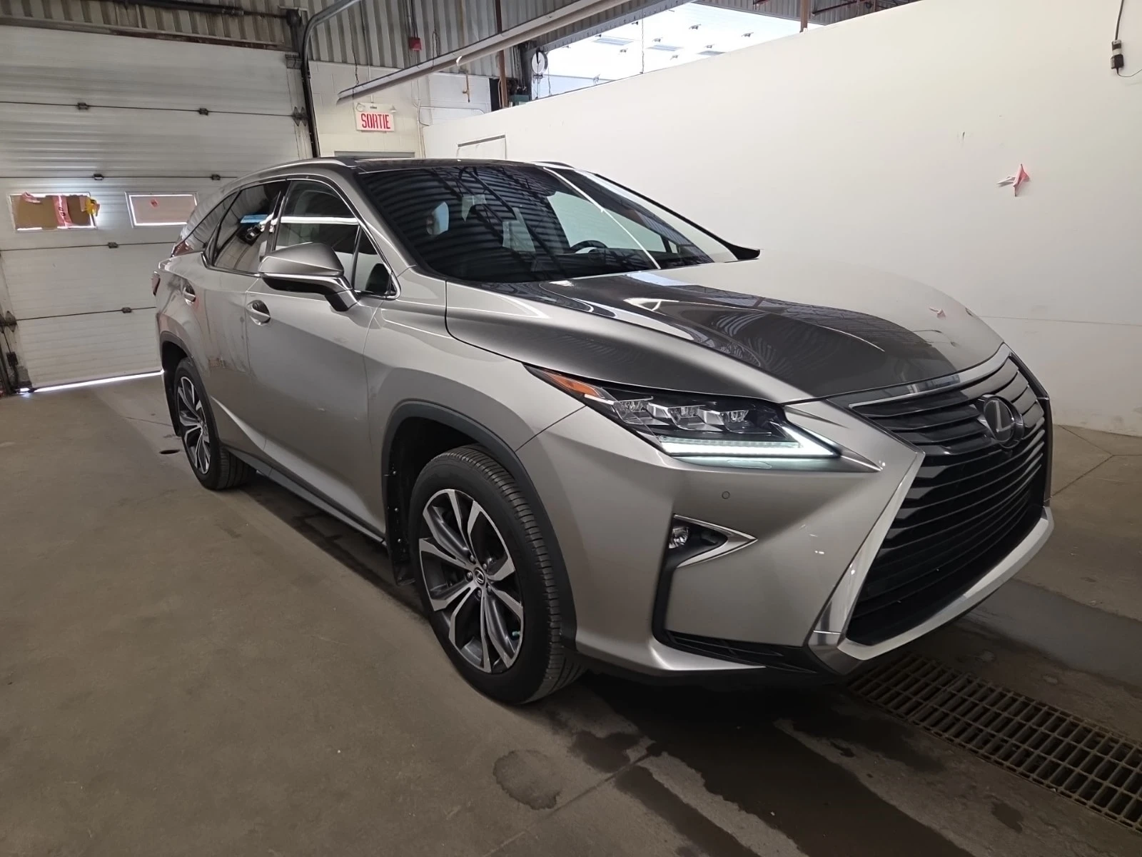 Lexus RX 350 L * 360 CAM * ОБДУХВАНЕ * CARFAX * , снимка 2 - Автомобили и джипове - 55867793