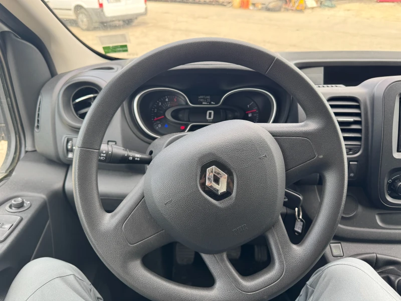 Renault Trafic, снимка 6 - Бусове и автобуси - 49868981