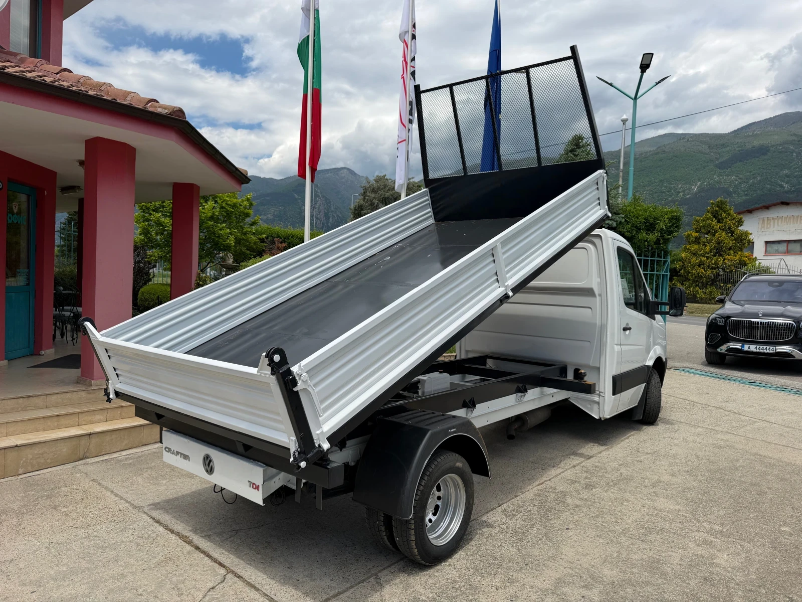 VW Crafter 2.0TDI* Климатик* Тристранен самосвал* 3.90м кош, снимка 14 - Бусове и автобуси - 54563673