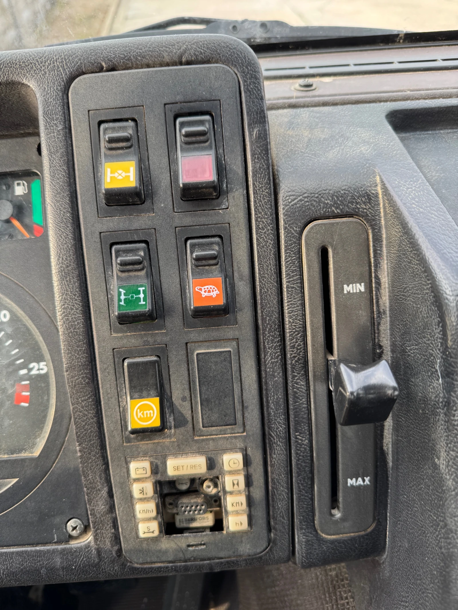 Steyr 19 19s27 , 4x4 , HIAB 160  | Mobile.bg   12