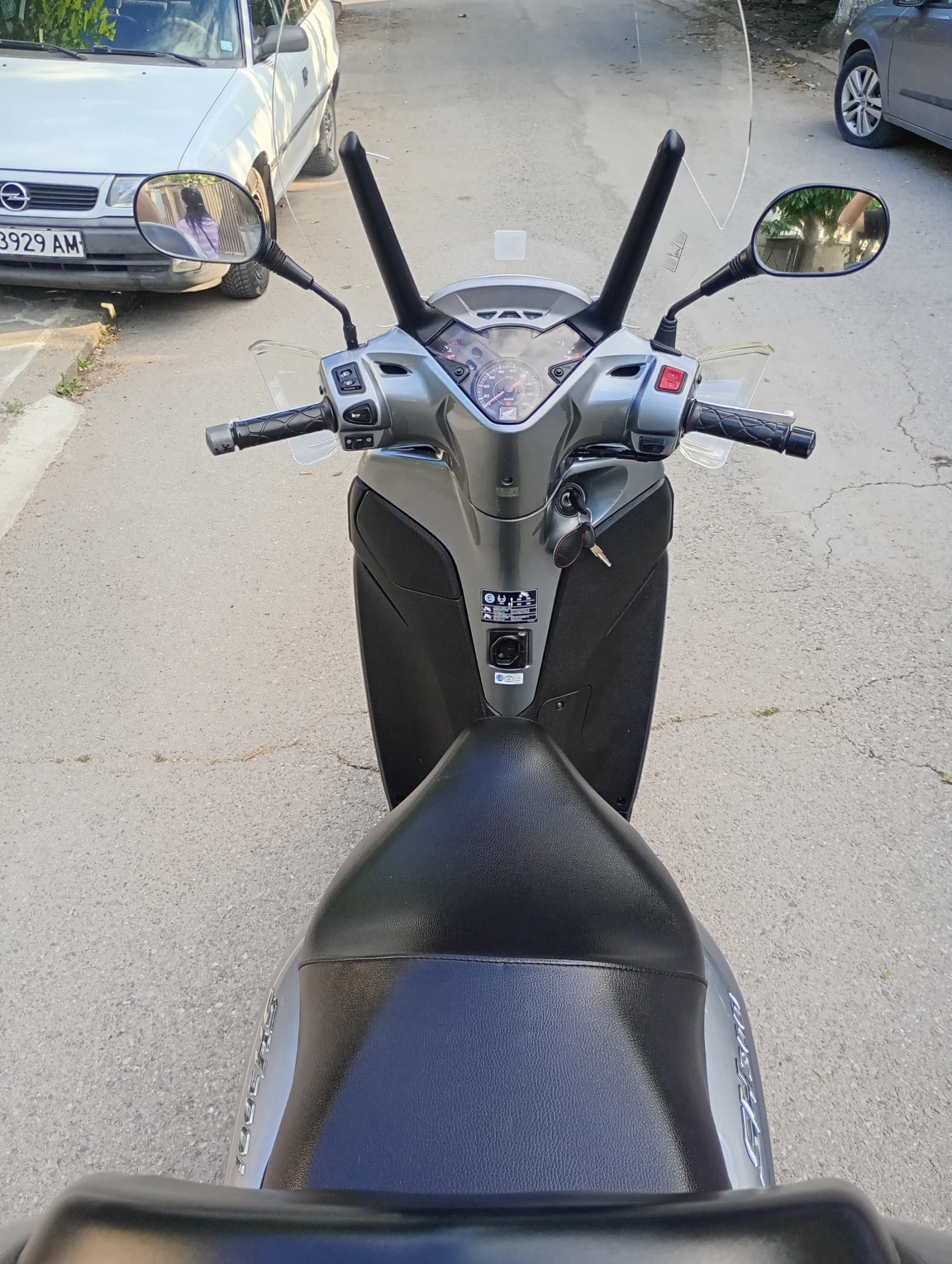 Honda Sh 300 Инжекцион 2013г., снимка 9 - Мотоциклети и мототехника - 54898890