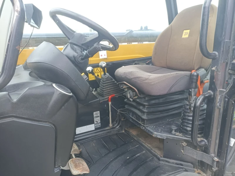 Телескопичен товарач JCB 535-95, снимка 9 - Селскостопанска техника - 51882731