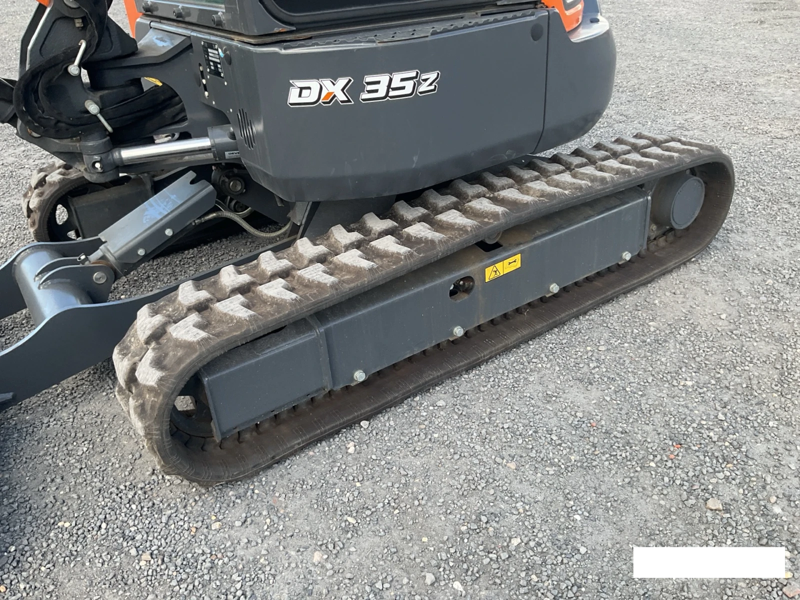 Багер Develon DX35Z-7 - изображение 3