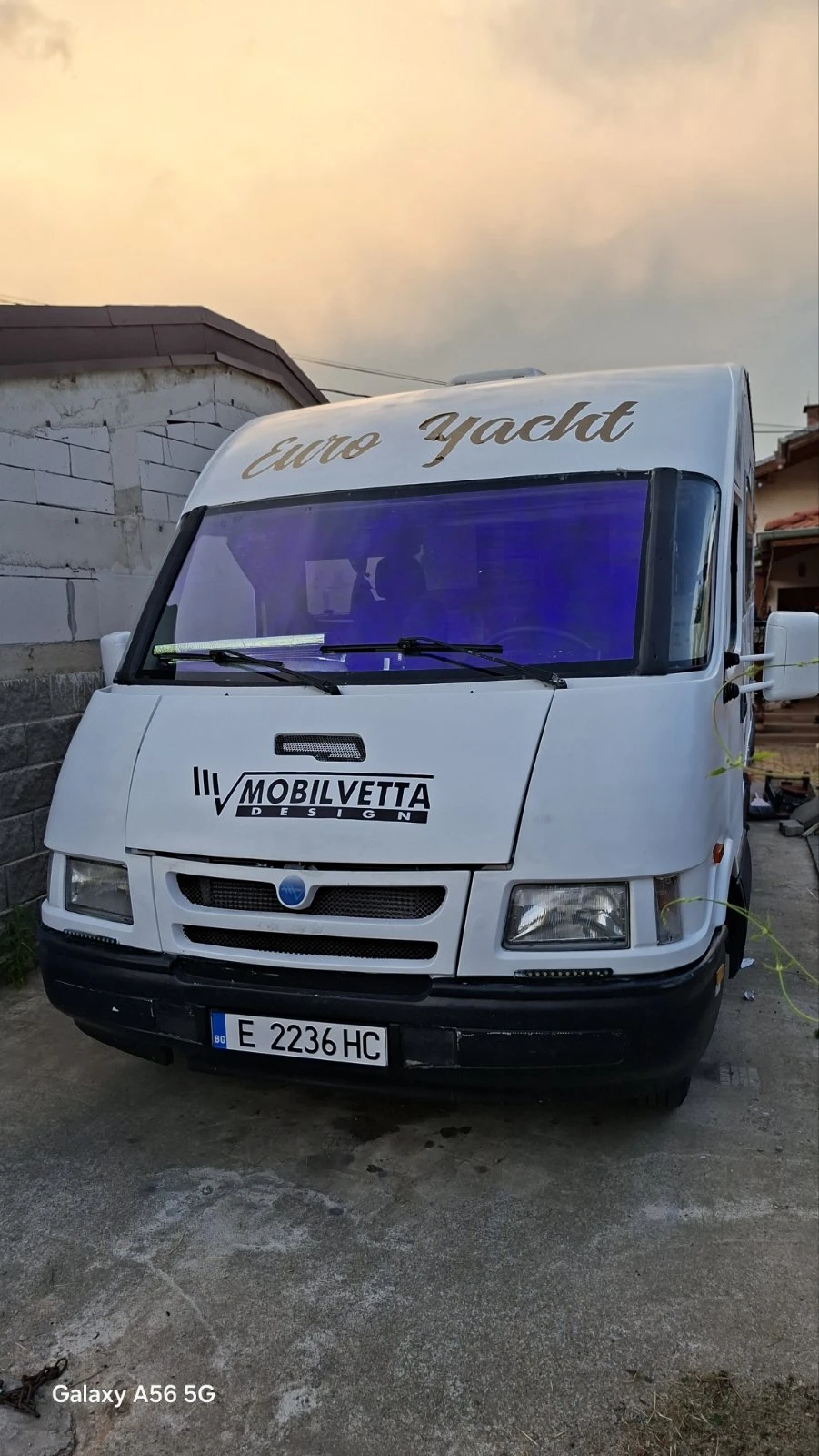 Кемпер Mobilvetta euro yacht 175
