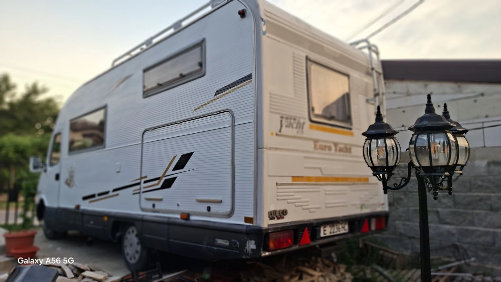 Кемпер Mobilvetta euro yacht 175, снимка 3 - Каравани и кемпери - 55197159