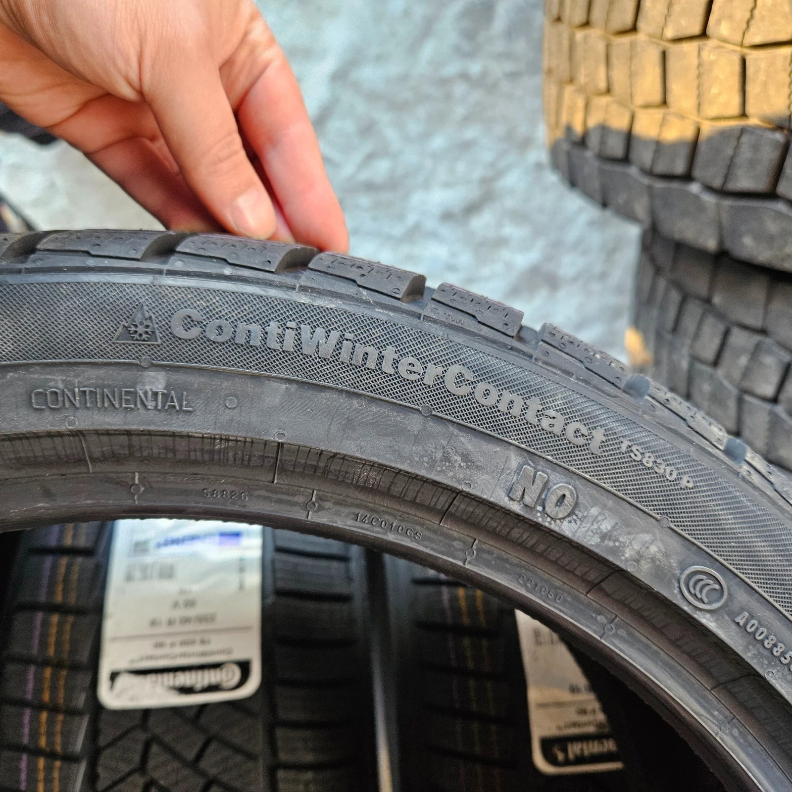 ���� 235/40R19 | Mobile.bg � ����������� 9