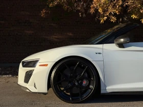 Audi R8 * SPYDER* * HeadUp* AвтоКредит* (ЦЕНА ДО БГ), снимка 6