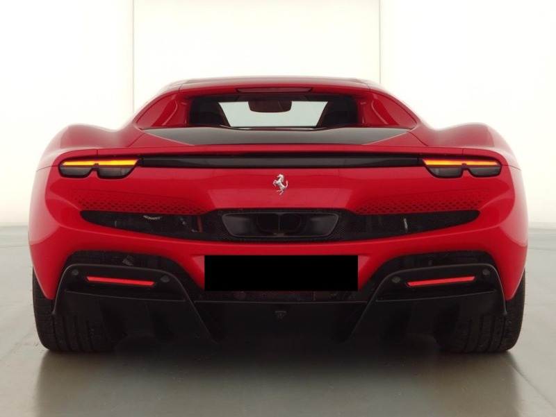 Ferrari 296GTB / CERAMIC/ CARBON/ CAMERA/ 20/ , снимка 5 - Автомобили и джипове - 45859815