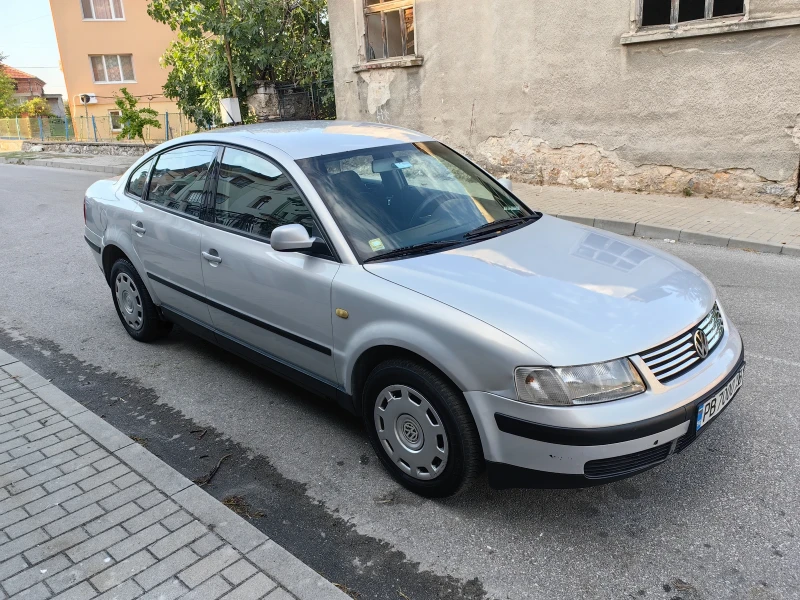 VW Passat, снимка 3 - Автомобили и джипове - 47417410