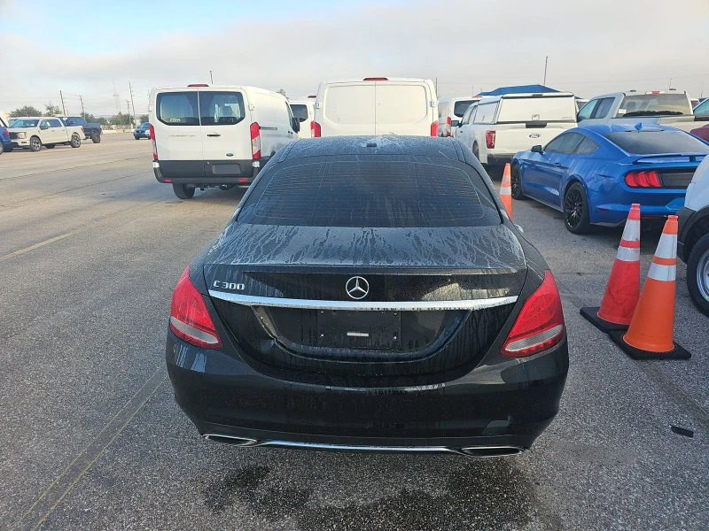 Mercedes-Benz C 300, снимка 4 - Автомобили и джипове - 48064779