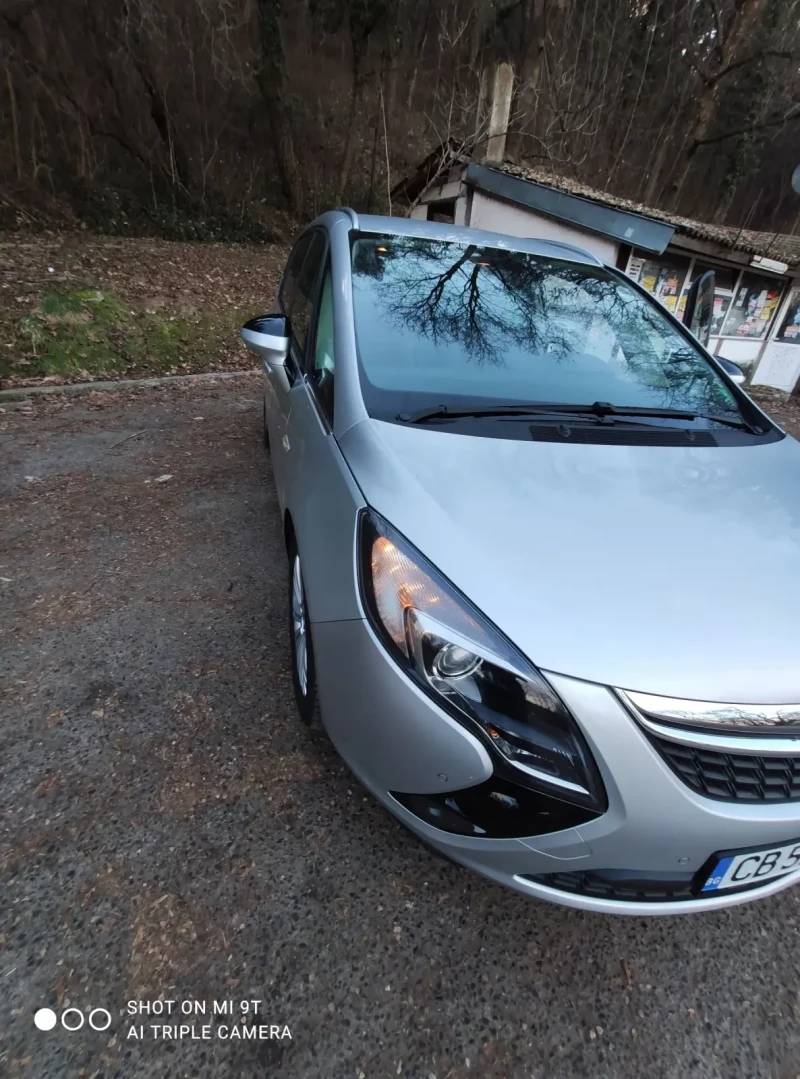Opel Zafira, снимка 2 - Автомобили и джипове - 52529303
