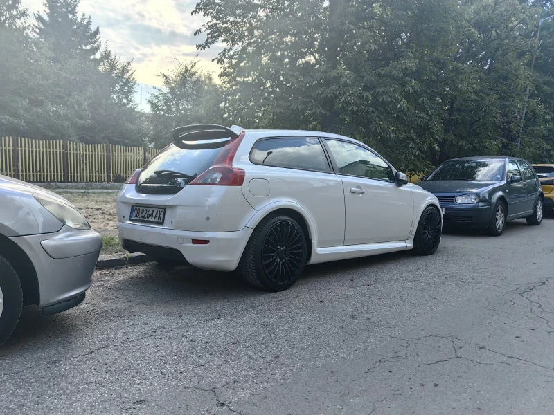 Volvo C30 2.0 Diesel R DESIGN, снимка 12 - Автомобили и джипове - 52727037