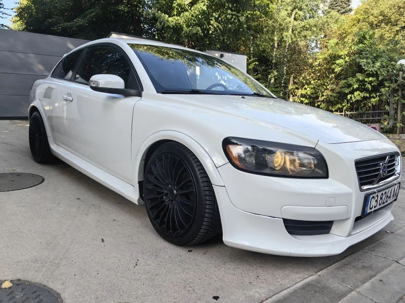 Volvo C30 2.0 Diesel R DESIGN, снимка 4 - Автомобили и джипове - 52727037