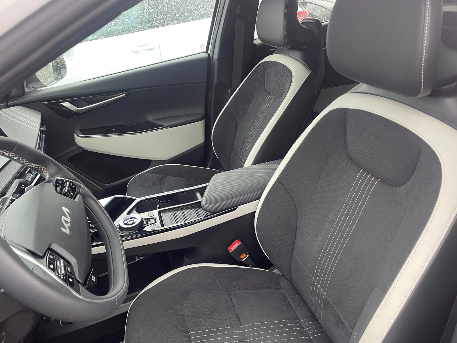 Kia EV6 GT-LINE\77KW\4X4\15KM | Mobile.bg   11