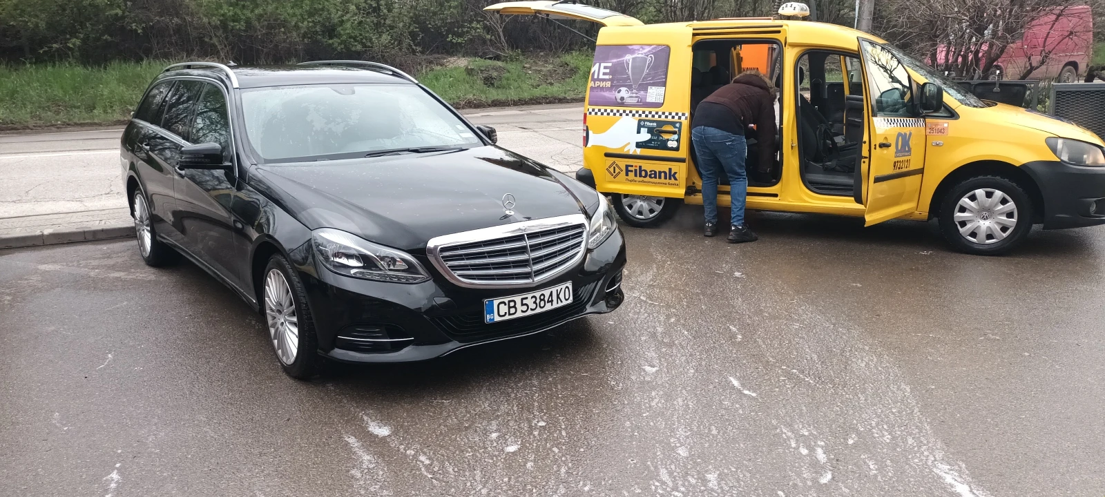 Mercedes-Benz E 220  - изображение 2