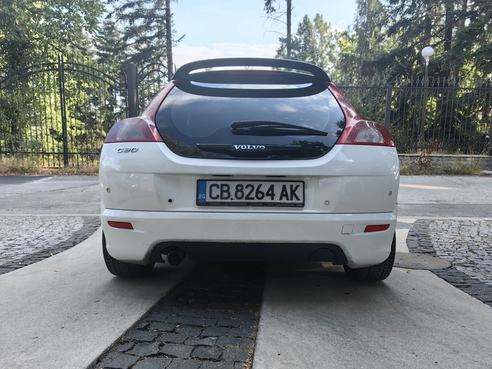 Volvo C30 2.0 Diesel R DESIGN - изображение 6