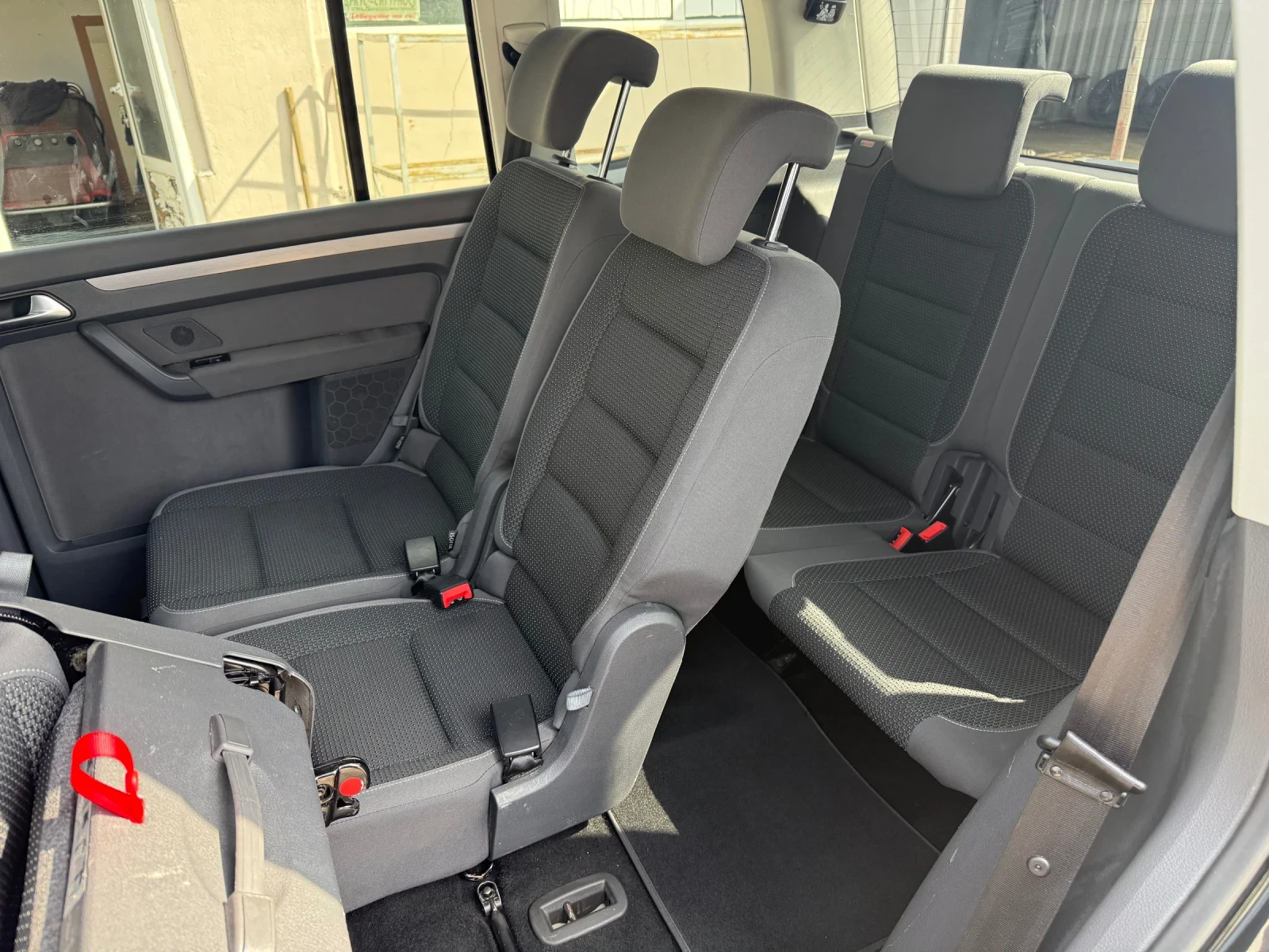 VW Touran 1, 6TDI* 105к.с* 6+ 1* Navi* , снимка 11 - Автомобили и джипове - 53730193