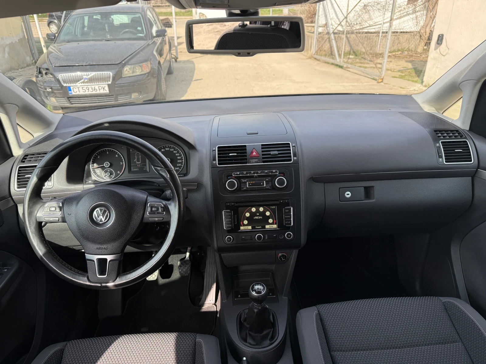 VW Touran 1, 6TDI* 105к.с* 6+ 1* Navi* , снимка 15 - Автомобили и джипове - 53730193