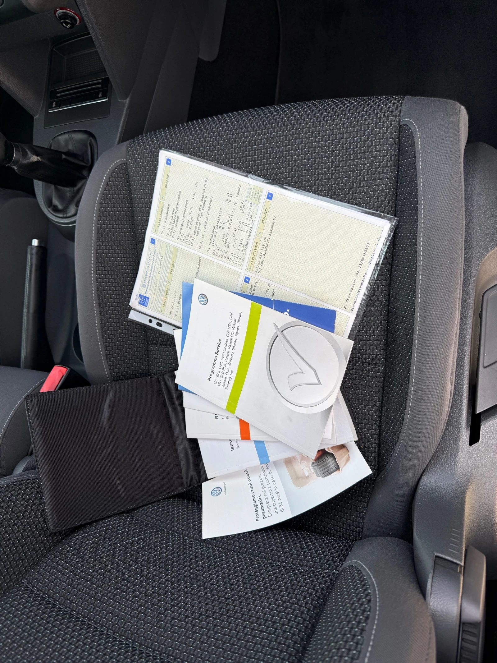 VW Touran 1, 6TDI* 105к.с* 6+ 1* Navi* , снимка 13 - Автомобили и джипове - 53730193