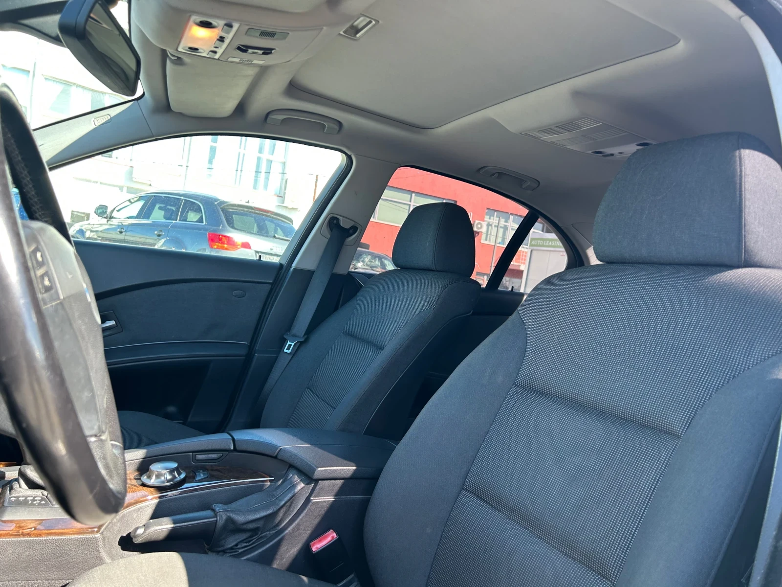 BMW 520, снимка 5 - Автомобили и джипове - 53745579