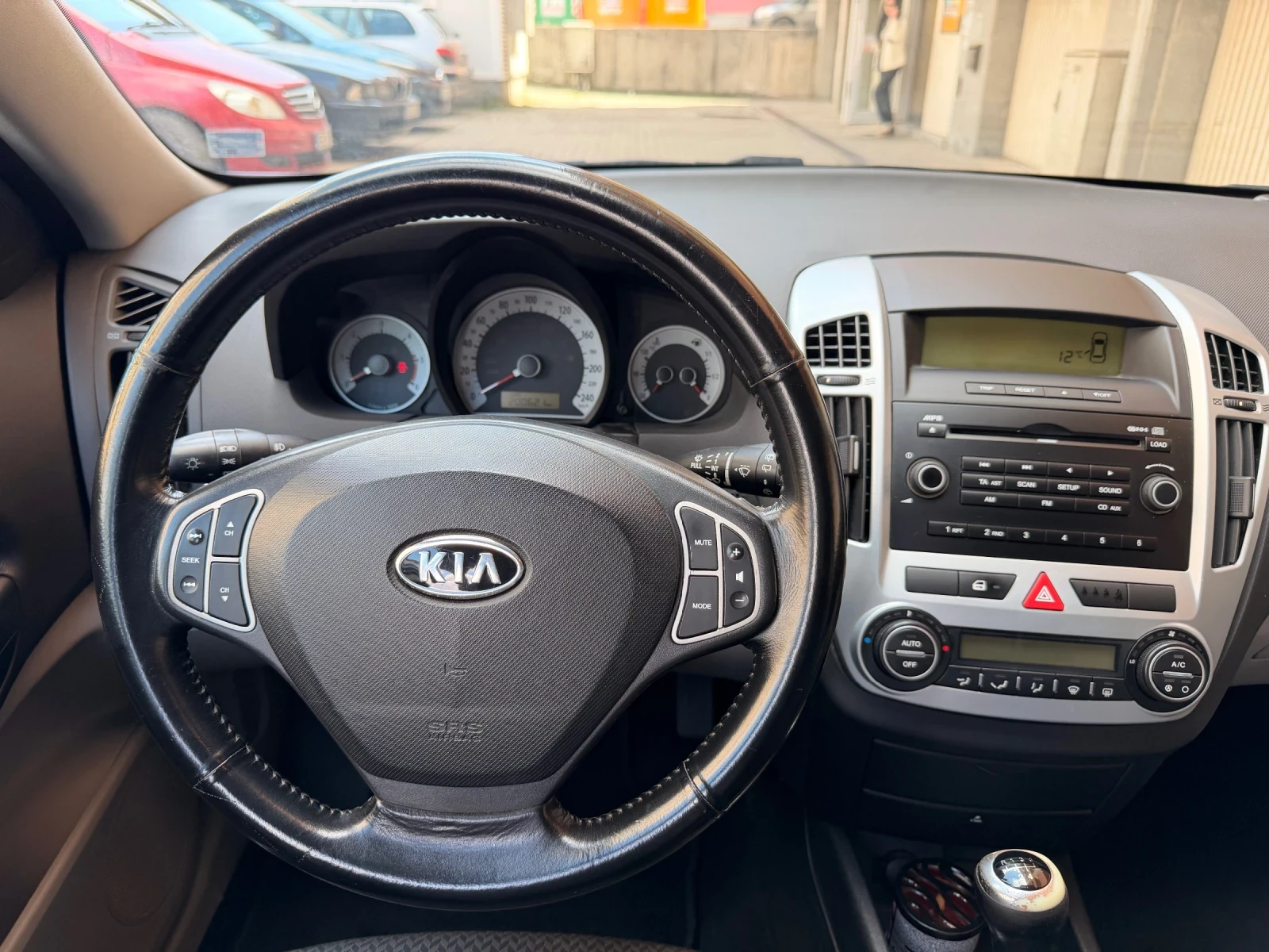 Kia Ceed  Климатроник , снимка 12 - Автомобили и джипове - 53974665