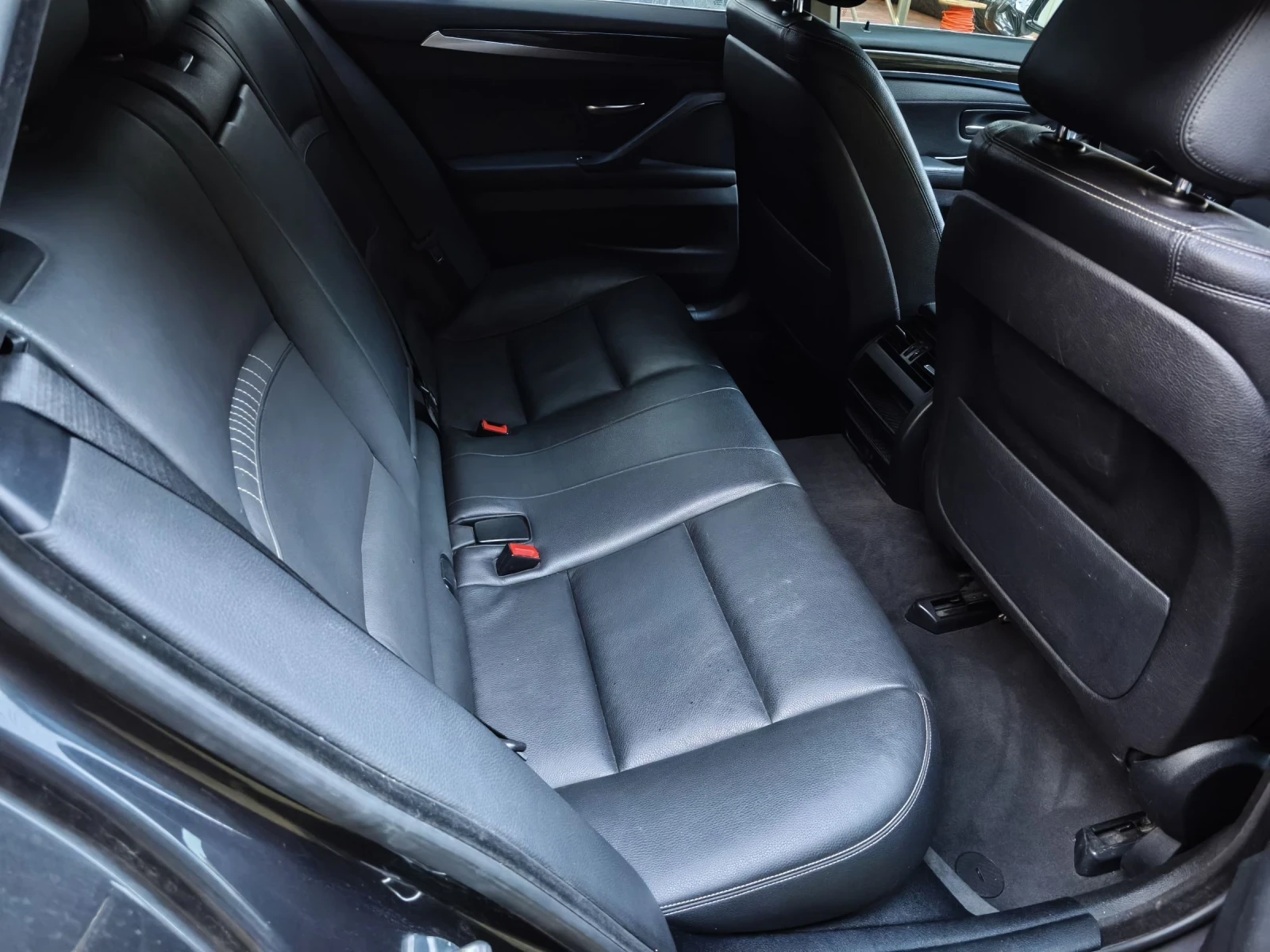 BMW 530 525xdrive 218kc facelift , снимка 10 - Автомобили и джипове - 54189870