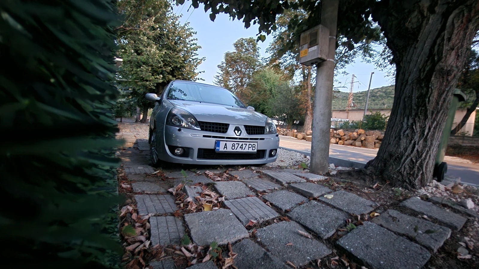 Renault Clio RS, снимка 2 - Автомобили и джипове - 54399125