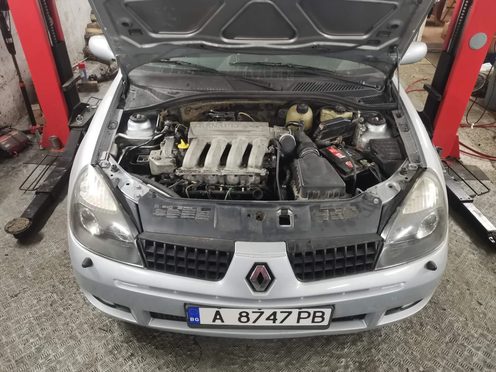 Renault Clio RS, снимка 14 - Автомобили и джипове - 54399125
