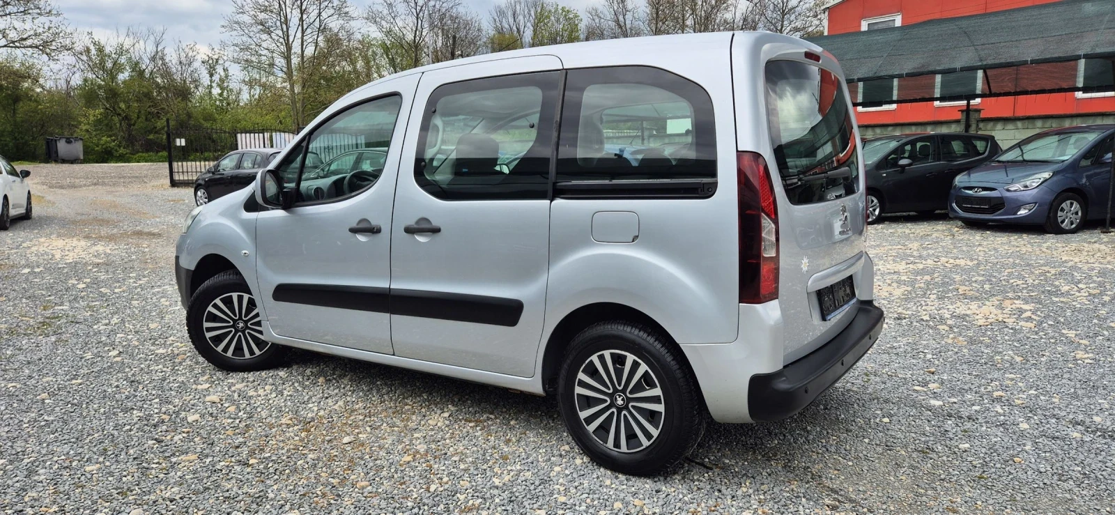 Peugeot Partner 1.6, снимка 5 - Автомобили и джипове - 54411203