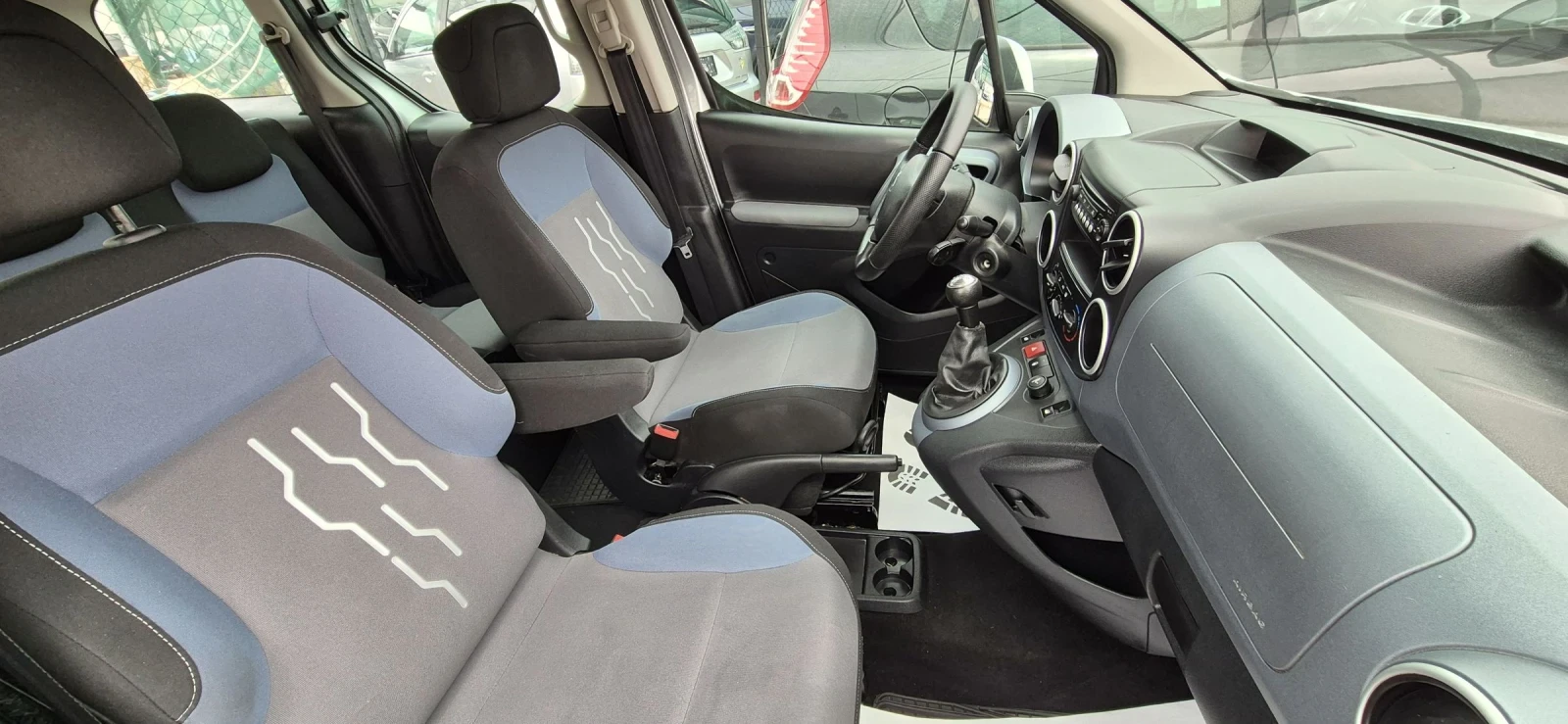 Peugeot Partner 1.6, снимка 11 - Автомобили и джипове - 54411203