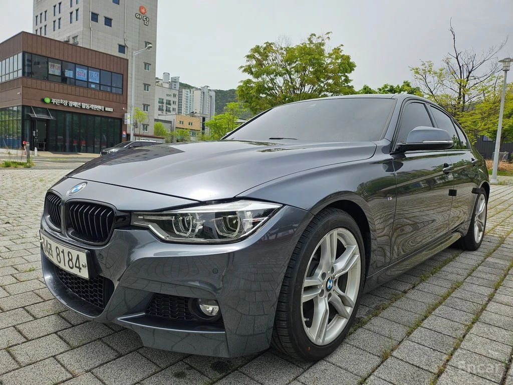 BMW 330 M* SPORT* ПОДГРЕВ* КАМЕРА* LANE* ASSIST* 