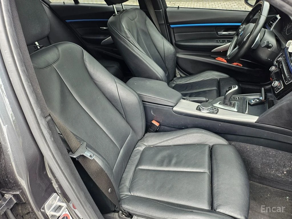 BMW 330 M* SPORT* ПОДГРЕВ* КАМЕРА* LANE* ASSIST* , снимка 14 - Автомобили и джипове - 54414521